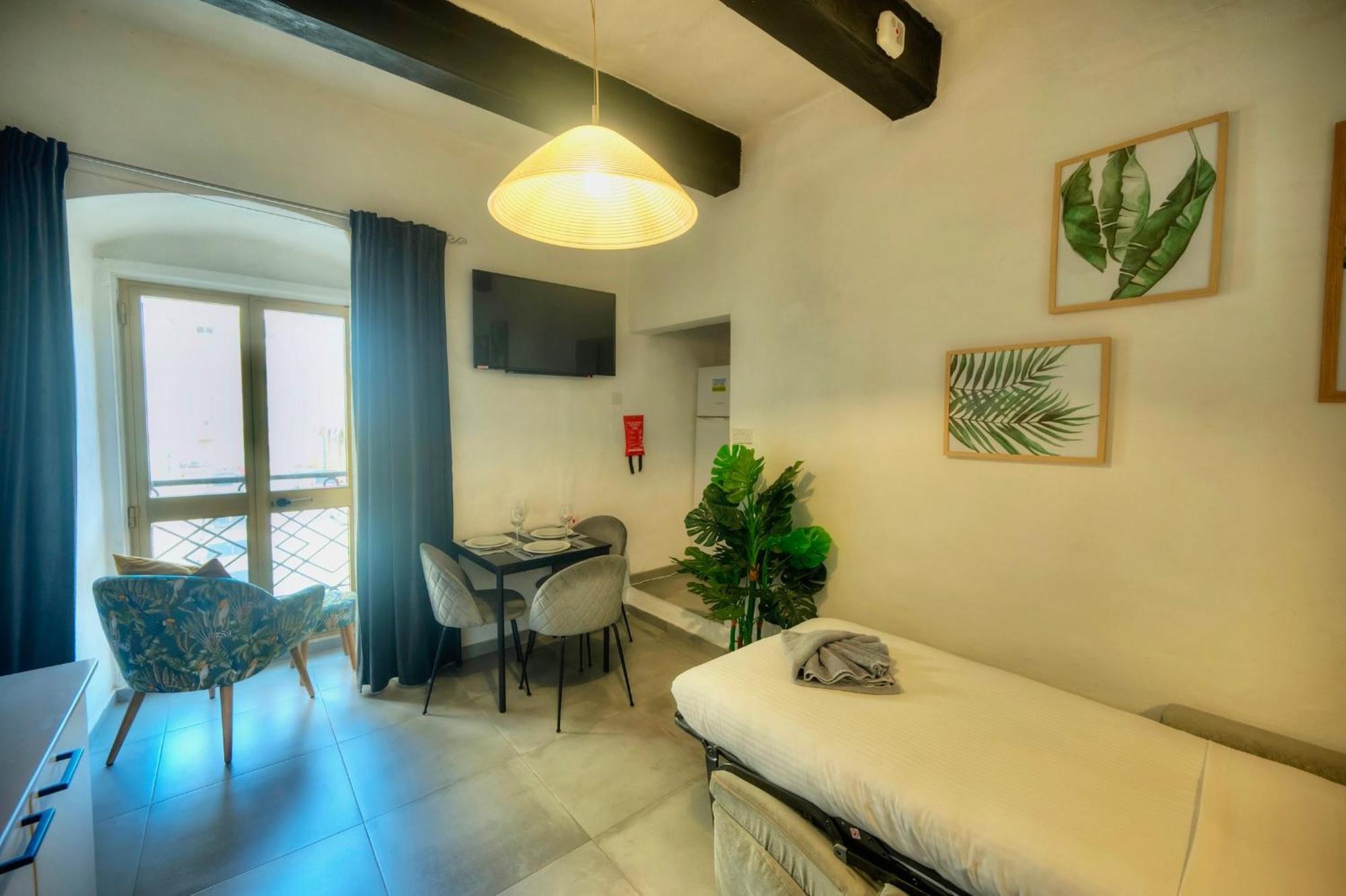 Cozy Flat. Swim Beach 2 Minutes Walk. The Old Valletta Mcri1-1 ภายนอก รูปภาพ
