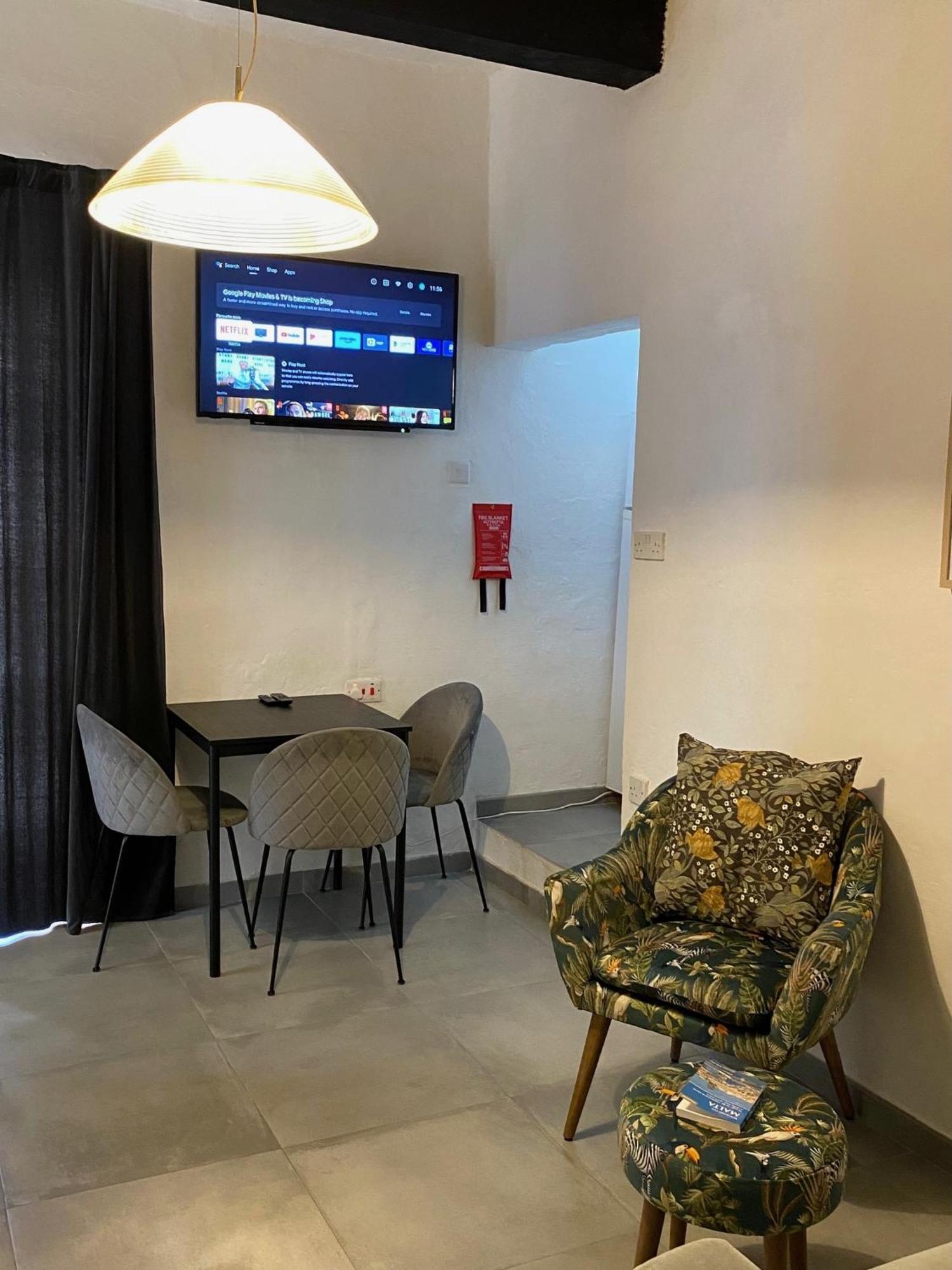 Cozy Flat. Swim Beach 2 Minutes Walk. The Old Valletta Mcri1-1 ภายนอก รูปภาพ